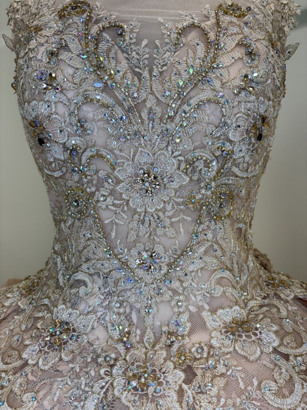 ✨ LUXURY FOR LESS! Mon Cheri Princesa PR12002 Quinceañera Dress Champagne-Size 8 - Picture 3 of 7